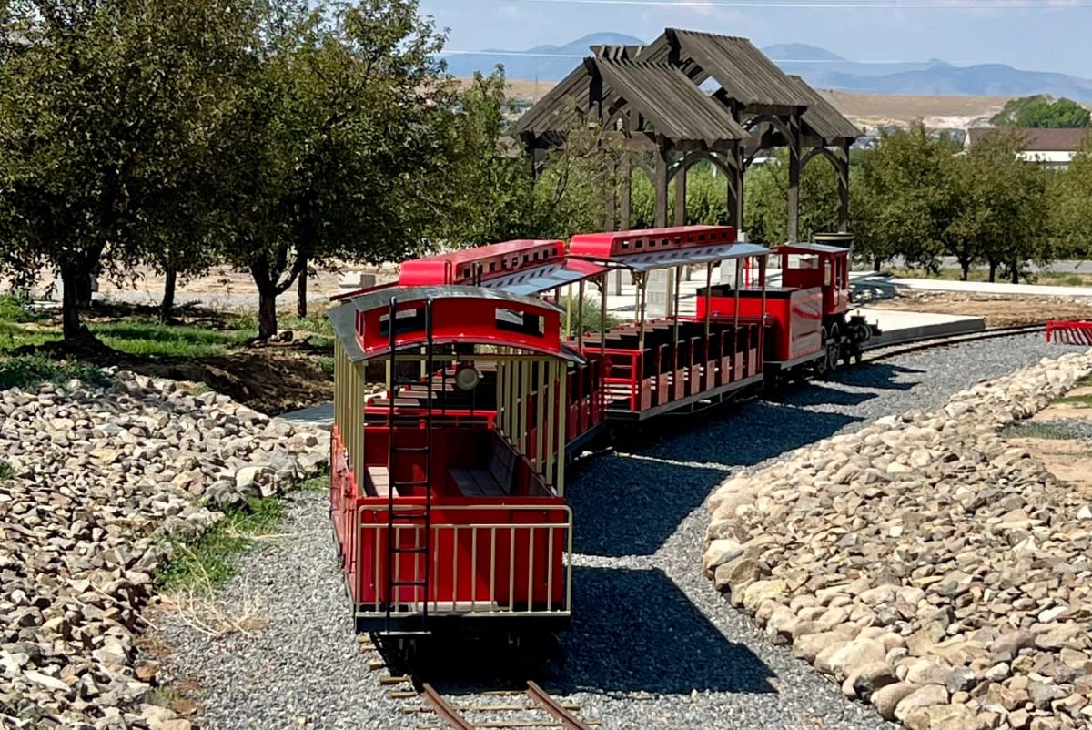 Red Barn Railroad